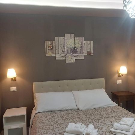 Dual Suites - 4 Posti Letto - Fiumicino Aeroporto E Fiera - Self Check-In Extérieur photo
