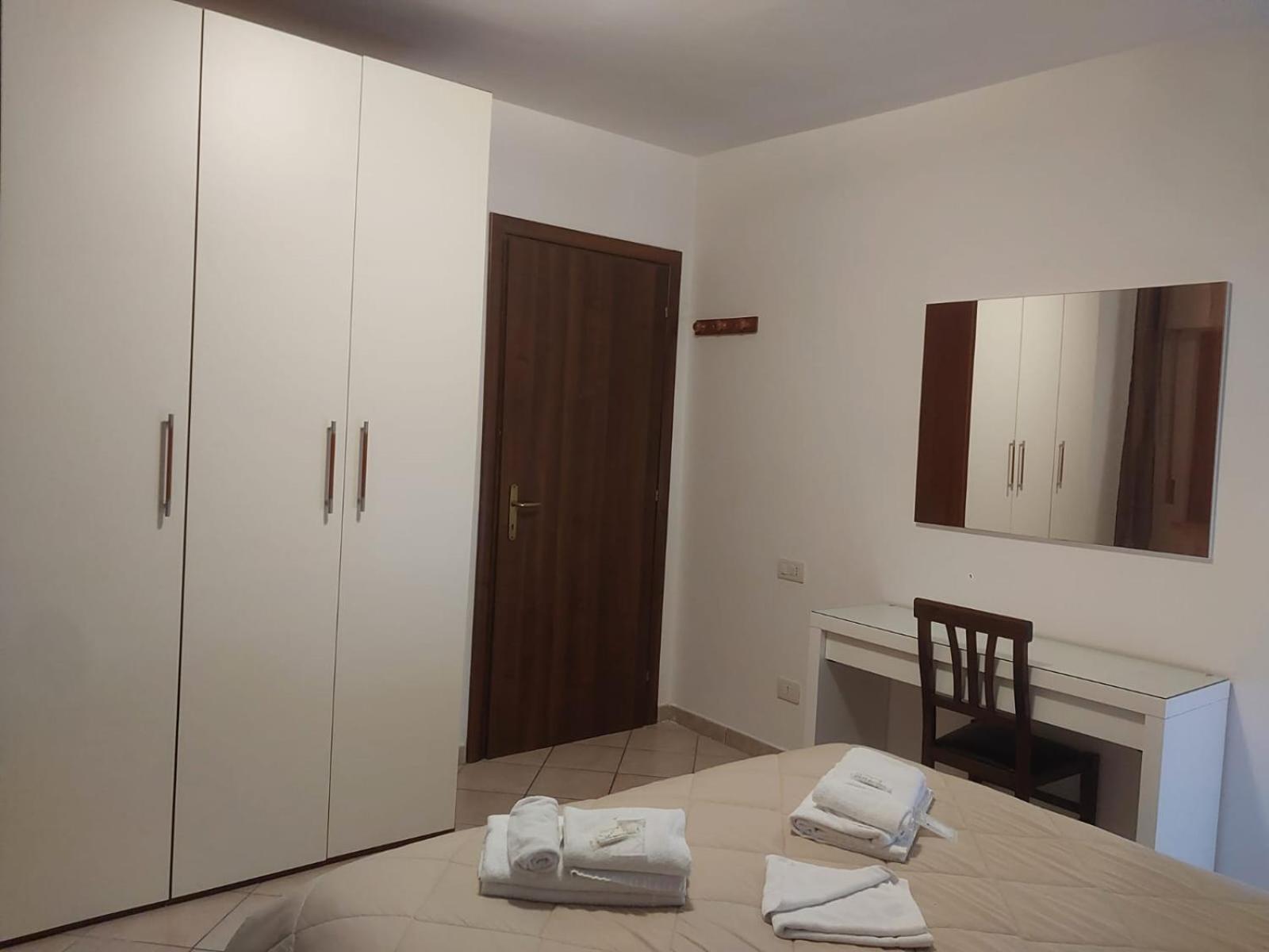 Dual Suites - 4 Posti Letto - Fiumicino Aeroporto E Fiera - Self Check-In Chambre photo